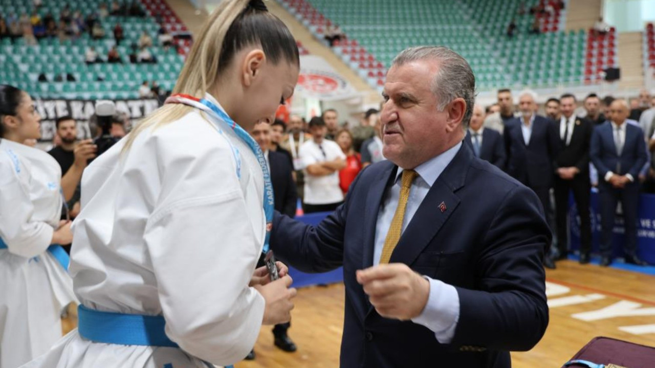 Bakan Bak açıkladı: Diyarbakır'a 3.5 milyar liralık spor yatırımı