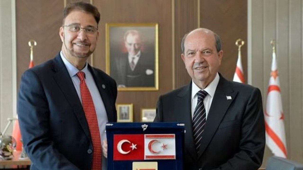 İngiliz siyasetçinin KKTC ziyareti başını ağrıttı