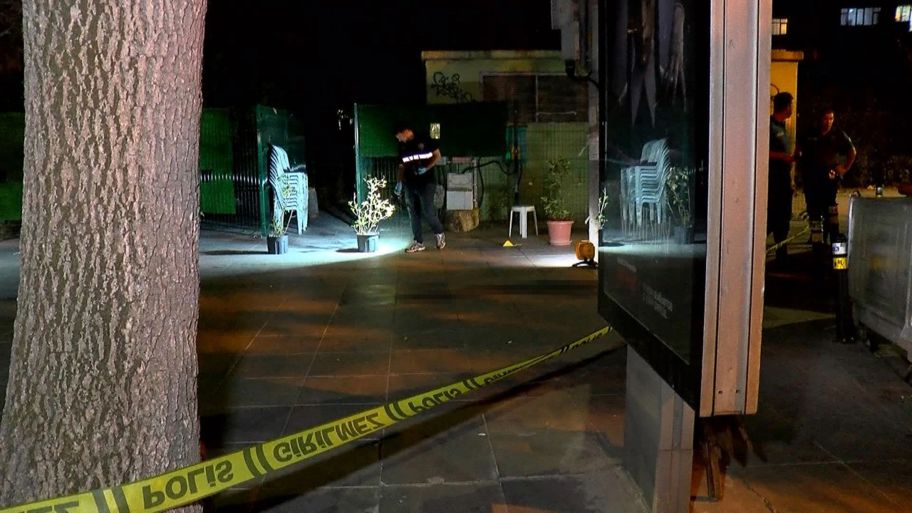 Tartışmayı ayırmak isteyen kadın bacağından vuruldu