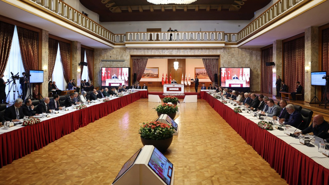 Komisyon, eski TBMM başkanlarını dinleyecek