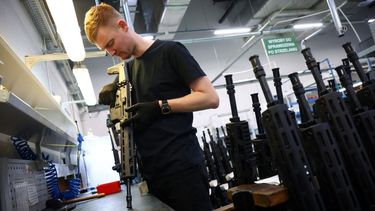 Uydu verileri gözler önüne serdi: Silah fabrikaları rekor hızla büyüyor