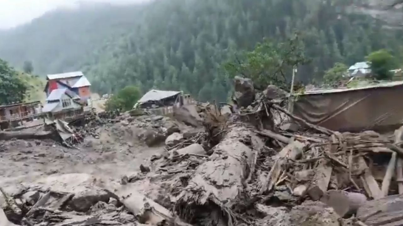 Keşmir'de sel faciası: Çok sayıda ölü ve kayıp var