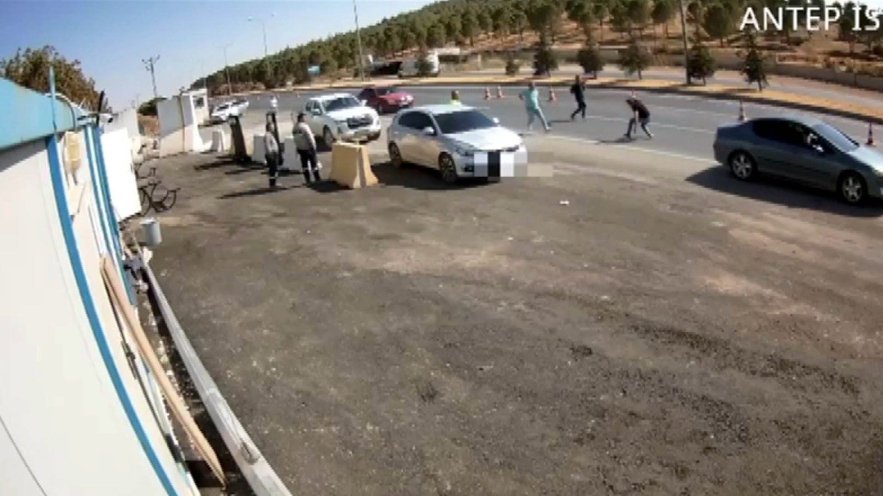 Avukatın attığı paketten uyuşturucu çıktı