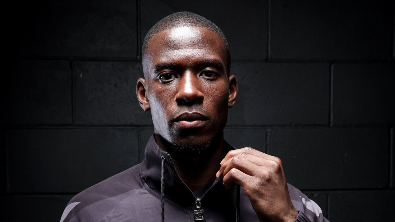 Sunderland, PSG'nin sağ bekini aldı