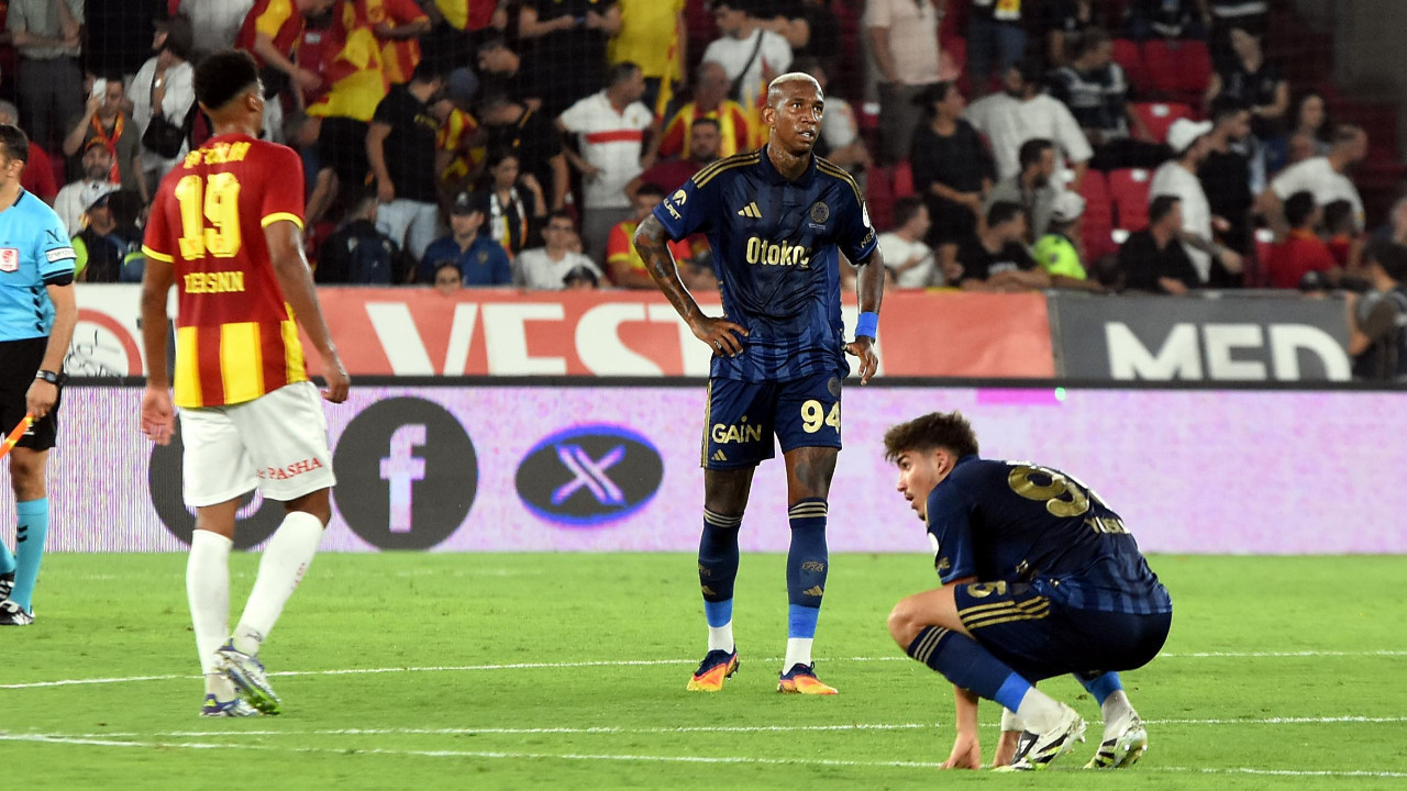 Üç kırmızı kart çıktı, 90+4'te penaltı kaçtı: Fenerbahçe fırsat tepti