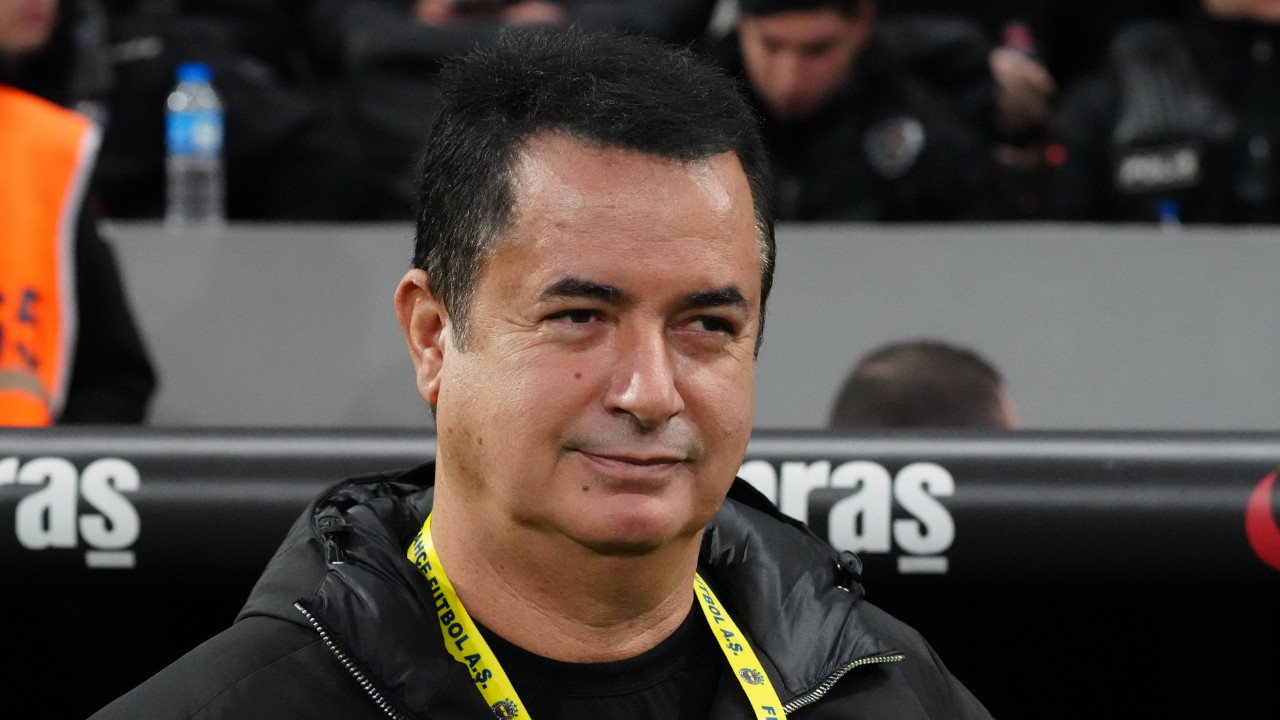 Acun Ilıcalı yeni hocasını 7 maç sonra yolladı