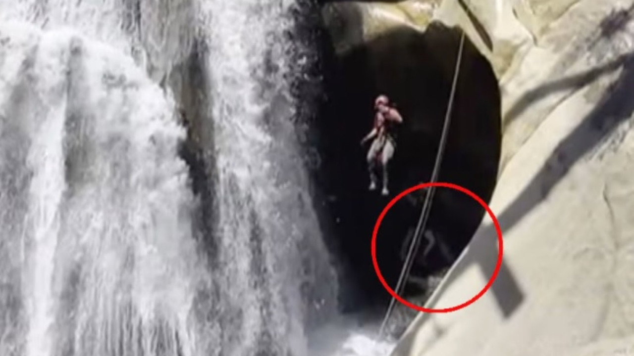 İnanılmaz kurtarma operasyonu: Şelalenin içinde mahsur kaldı