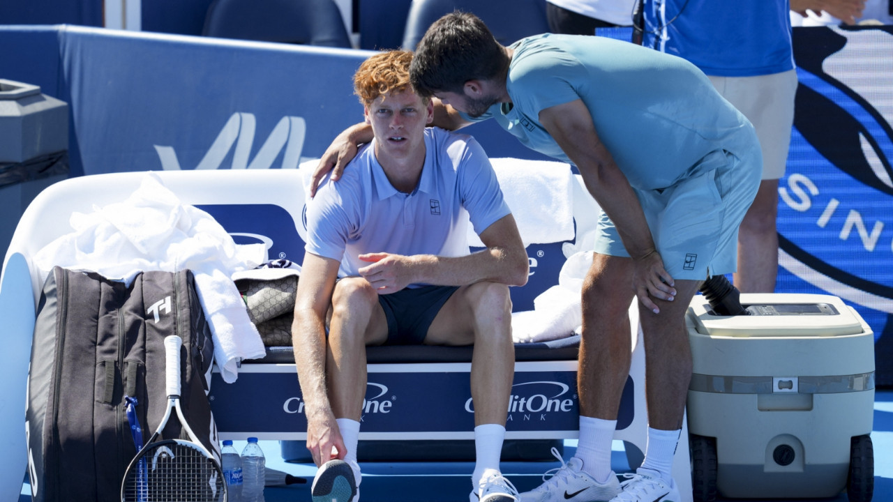 Sinner maçtan çekildi, Alcaraz 20 dakikada şampiyon oldu