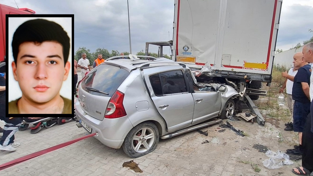 Feci kaza: TIR'ın altına girdi, ölü ve yaralılar var