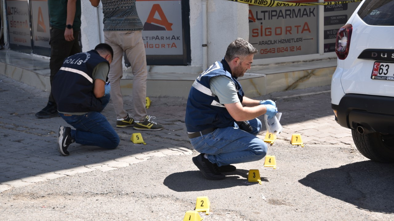 Jandarma aracına silahlı saldırı: 2 yaralı