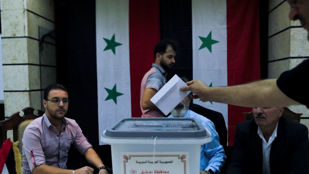 Suriye'de yeni seçim sistemi: Esad dönemindekilere yasak