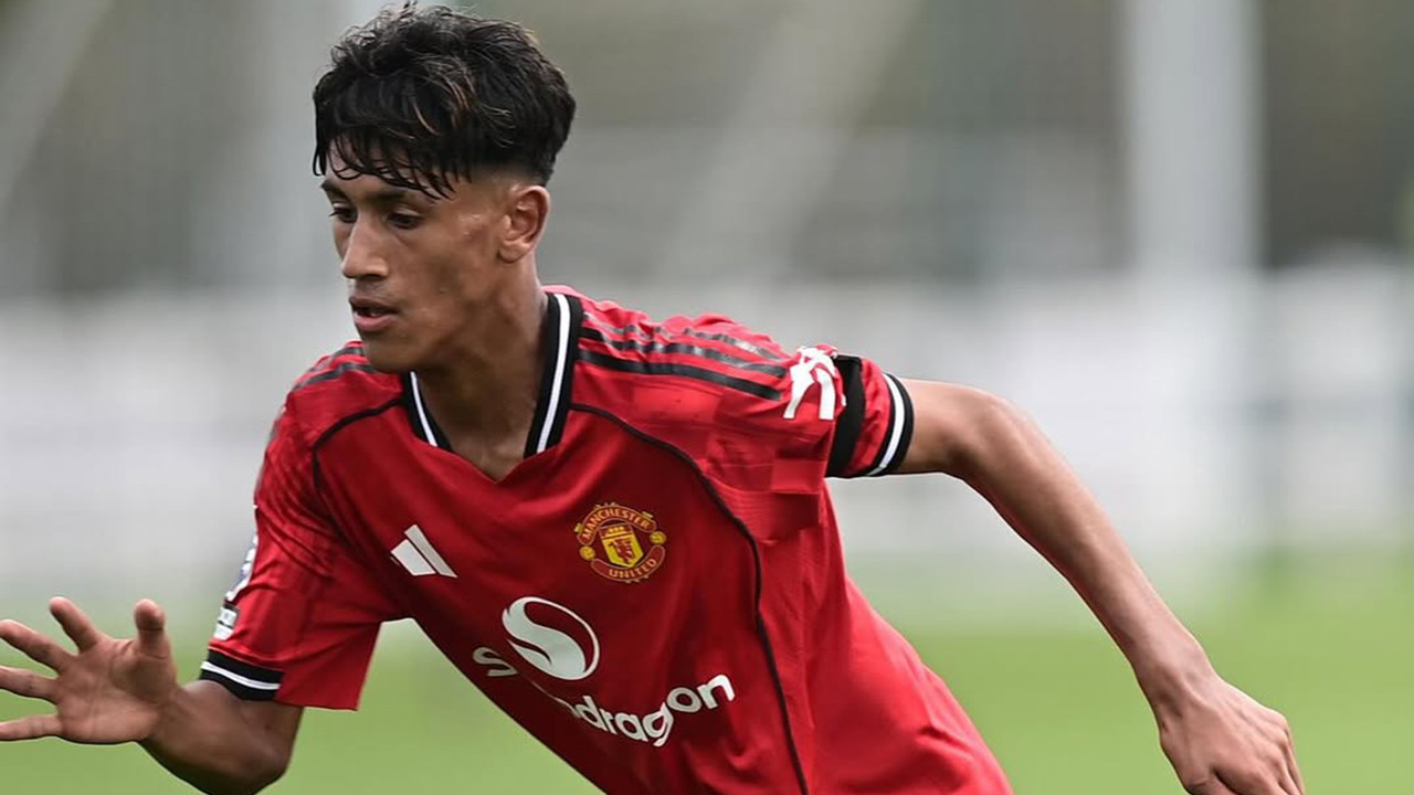 14 yaşında A takıma davet edildi