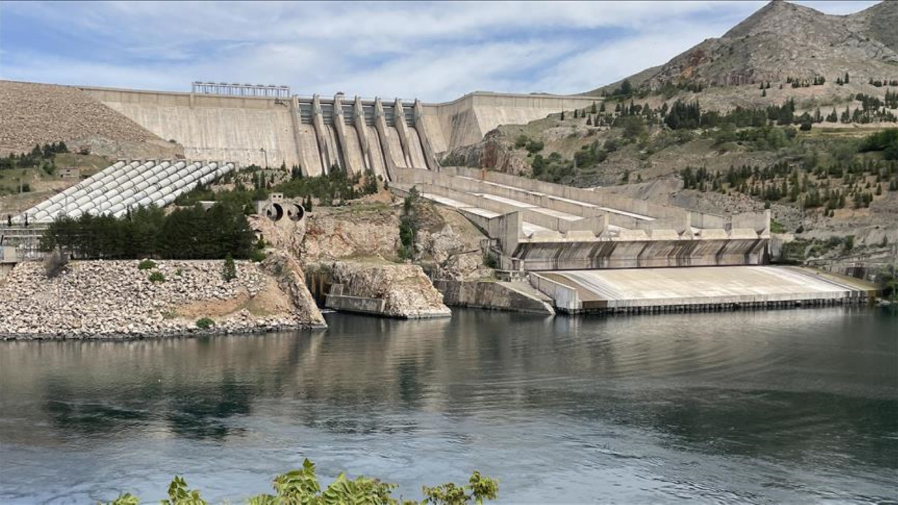 Su savaşları: Dünyanın en büyük baraj projesi tansiyonu yükseltiyor