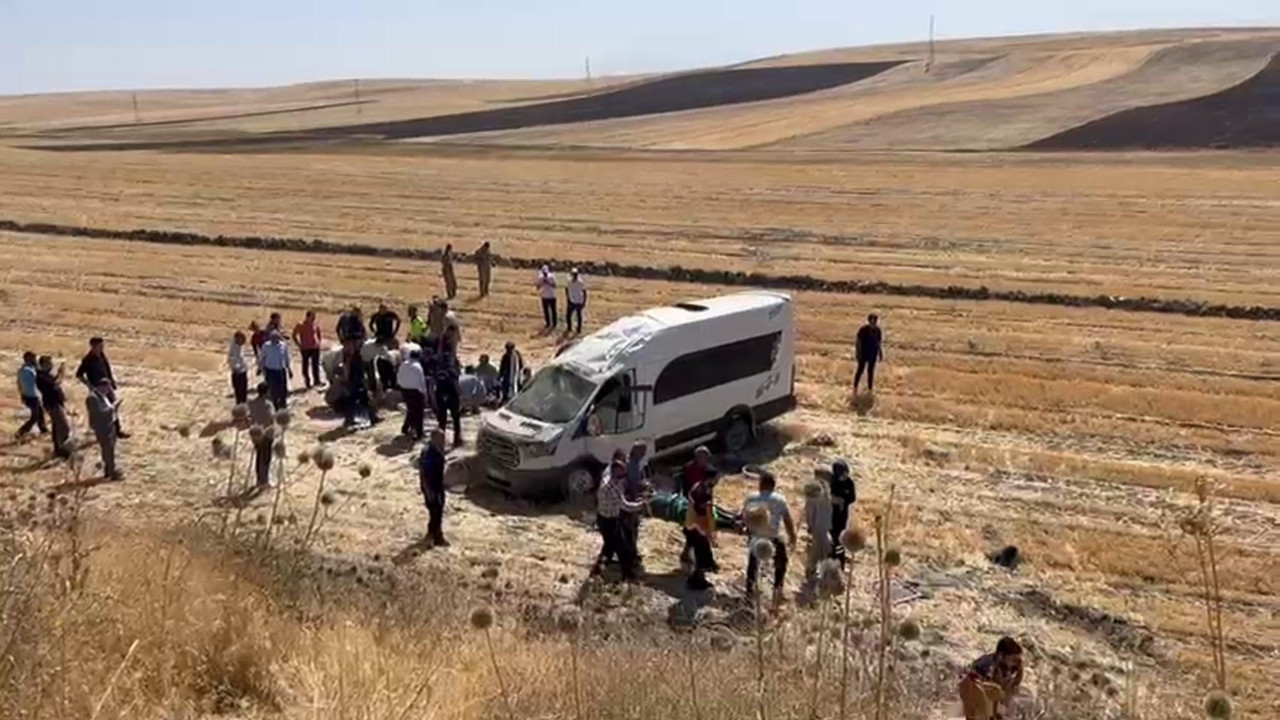 Malazgirt kutlamalarına gidenler kaza yaptı: Yaralılar var