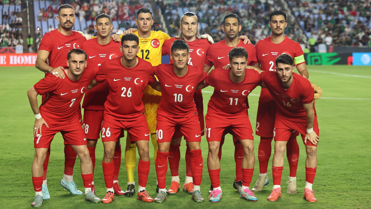 Türkiye-İspanya maçı biletleri satışta: Fiyatlar el yakıyor