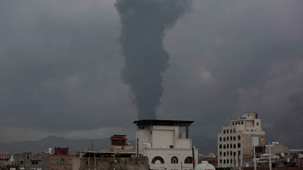 İsrail, Husilerin lideri konuşurken Yemen’i vurdu