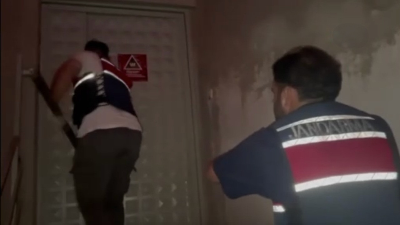 İstanbul'da iki kişi tutuklandı