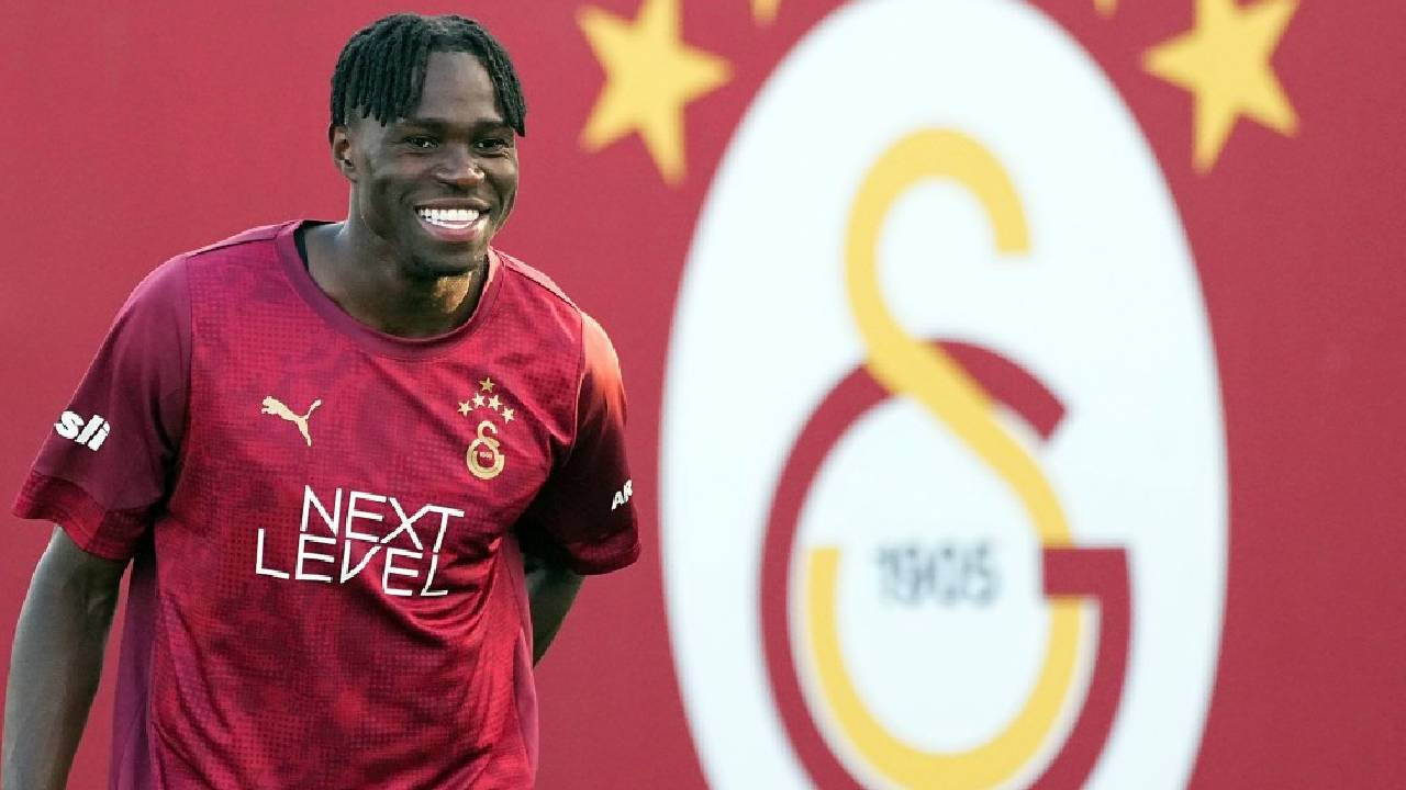 Singo, Galatasaray'da ilk antrenmanına çıktı