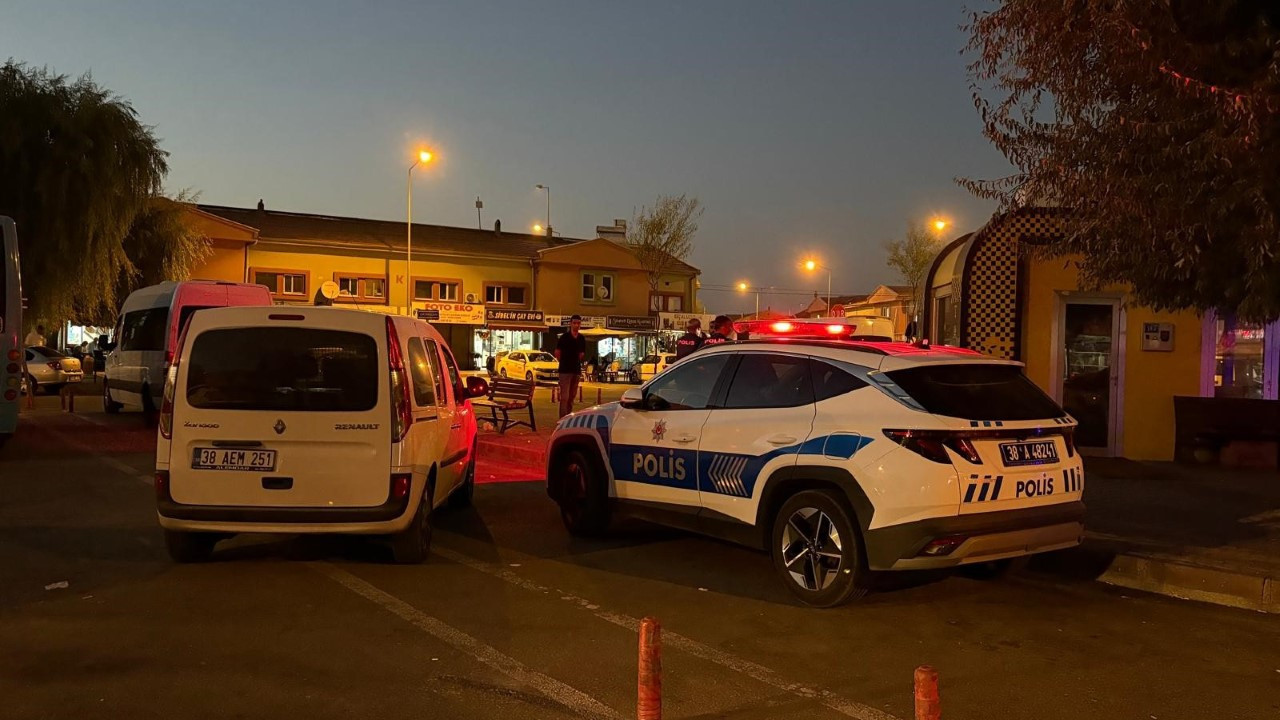 Bıçaklanan taksi şoförü öldü