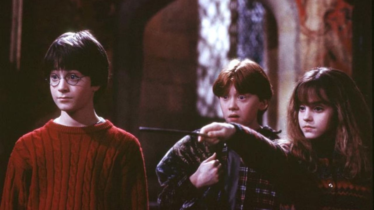 Harry Potter yönetmeni cevapladı: Oyuncu kadrosu bir araya gelecek mi?