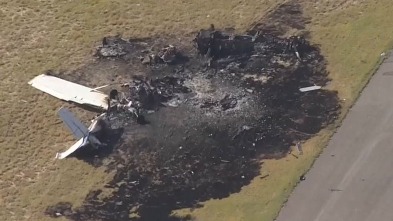 İki uçak çarpıştı: 1 ölü, 3 yaralı