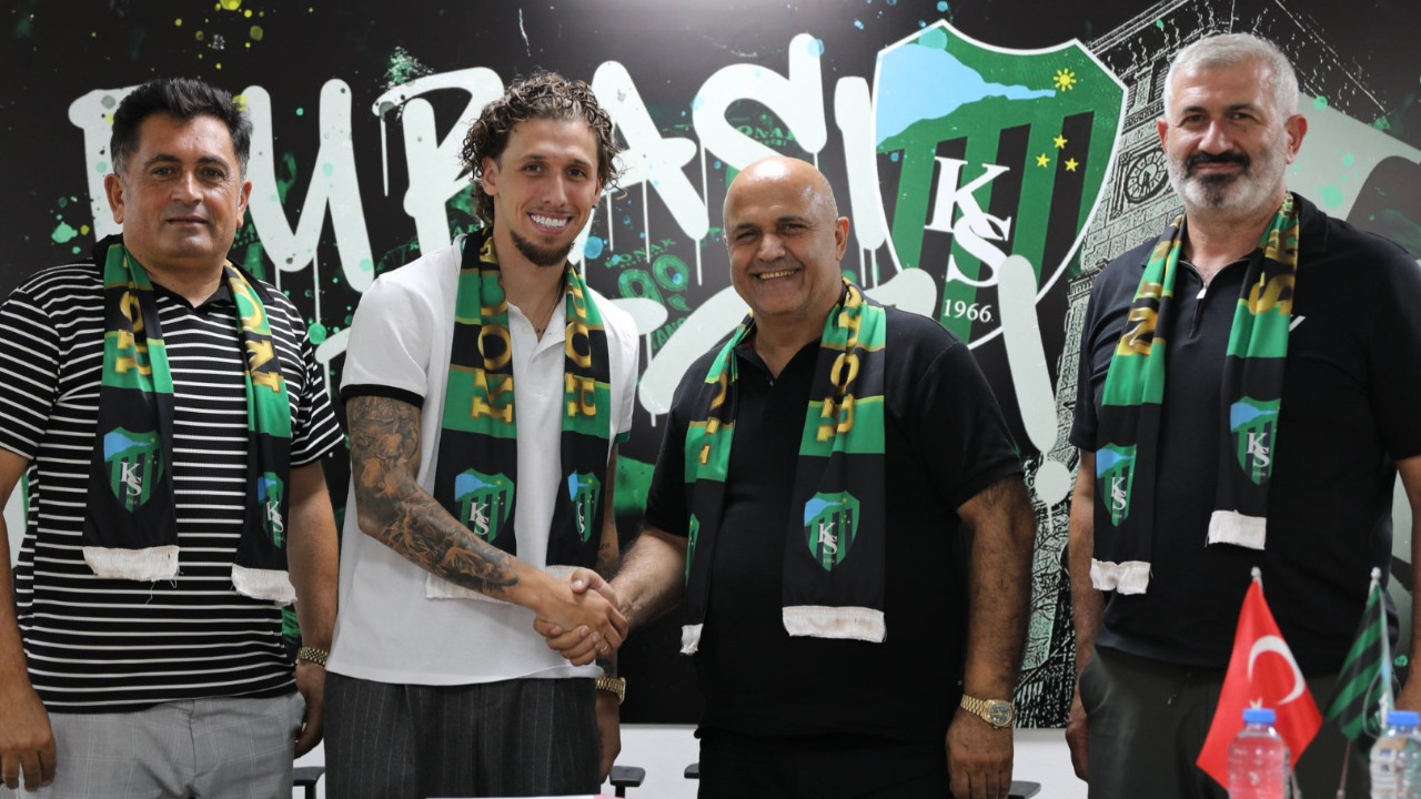 Kocaelispor'a Makedon kanat geldi