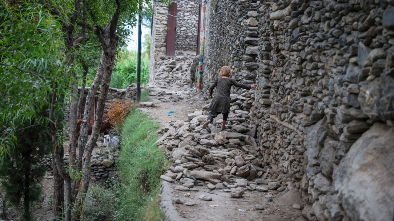 Afganistan'da deprem faciası: Ölü sayısı 1400'ü aştı