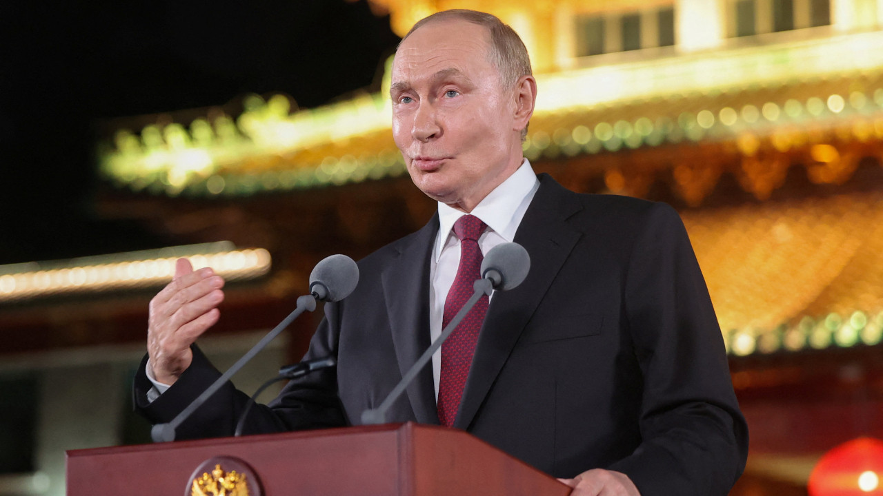 Nasıl gideceği merak konusuydu... Putin'e uçuş izni çıktı