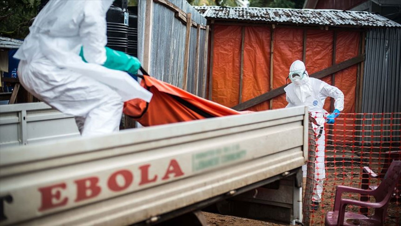 Ebola salgını başladı: 15 kişi öldü