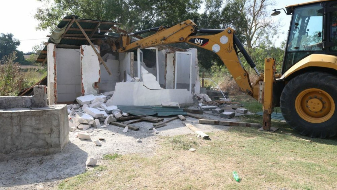 İSKİ, İstanbul'da yüzlerce yapıyı yıktı