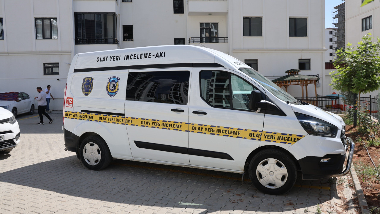 Yasak aşk cinayeti: Başkomiser evinde gördüğü jandarmayı öldürdü