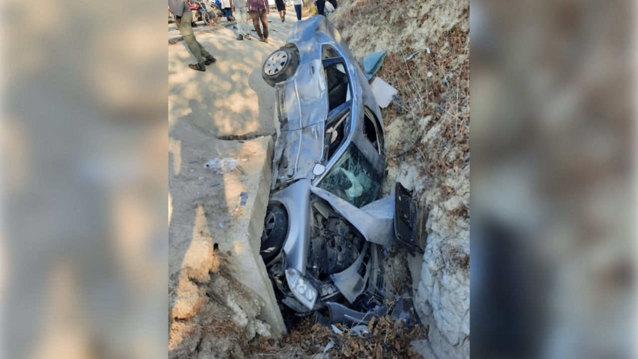 Hatay’da iki otomobil çarpıştı: Yaralılar var