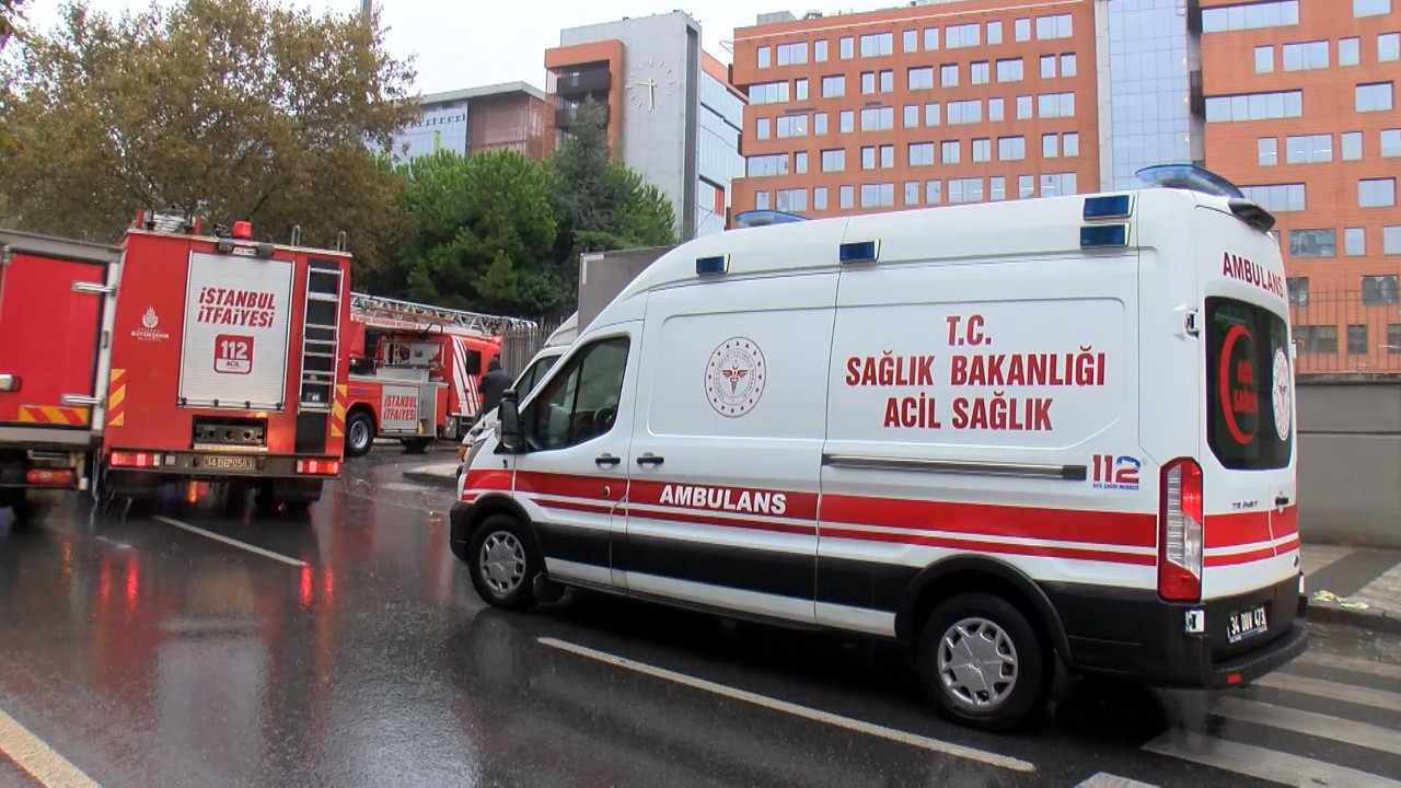 İstanbul'da özel üniversitede korkutan yangın