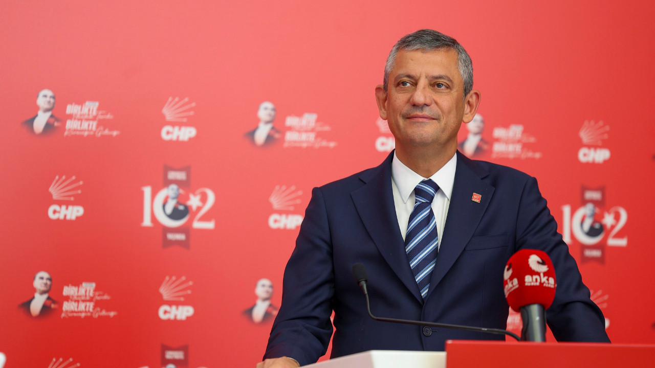 Özel’den Yerlikaya’ya: Derhal evimizin önünden çekilin