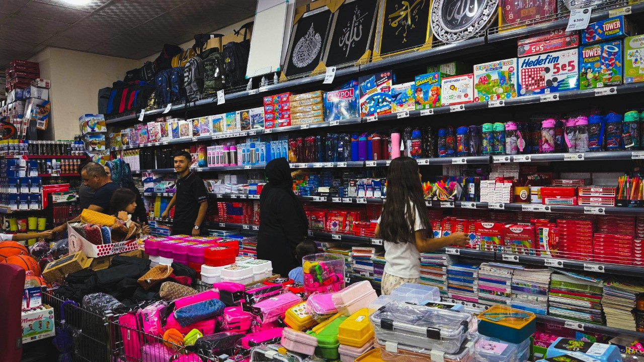 Fiyatlar sinir bozdu: Kuyumcuya mı geldik