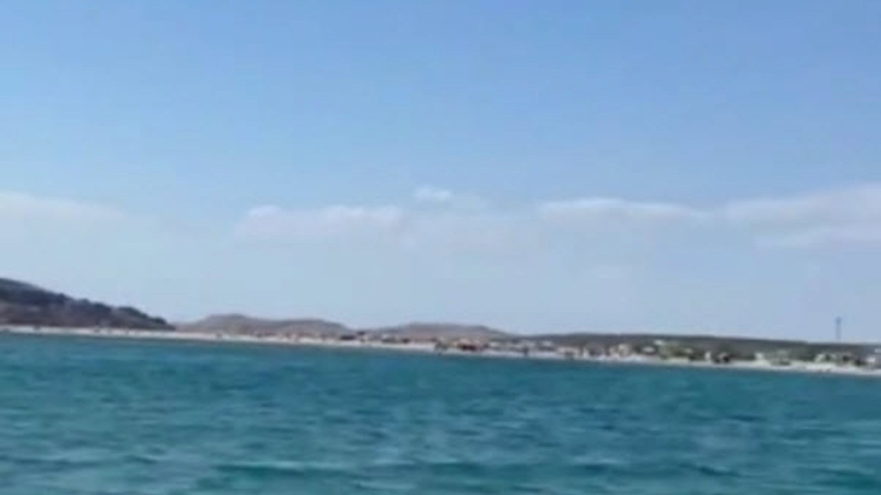 Göçmen botu sahil güvenliğe çarptı: 5 ölü