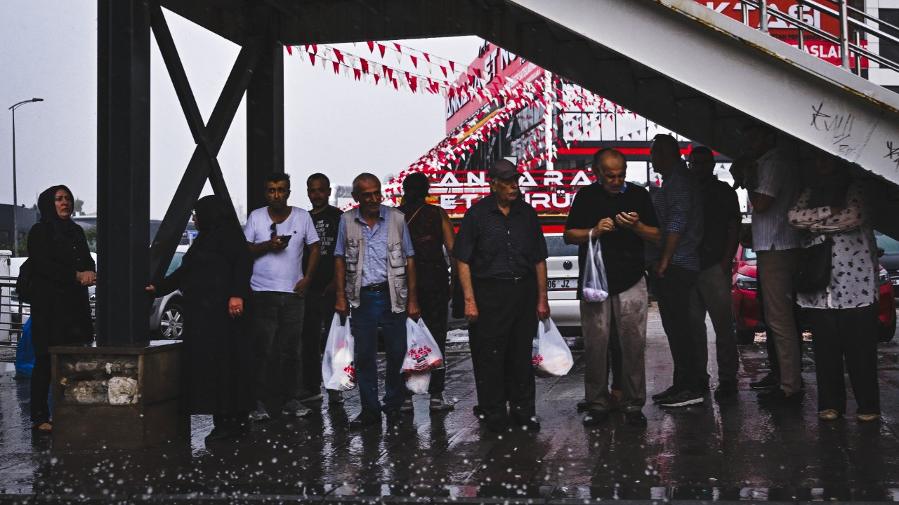 Meteoroloji Ankara için hem saat hem yeni tarih verdi