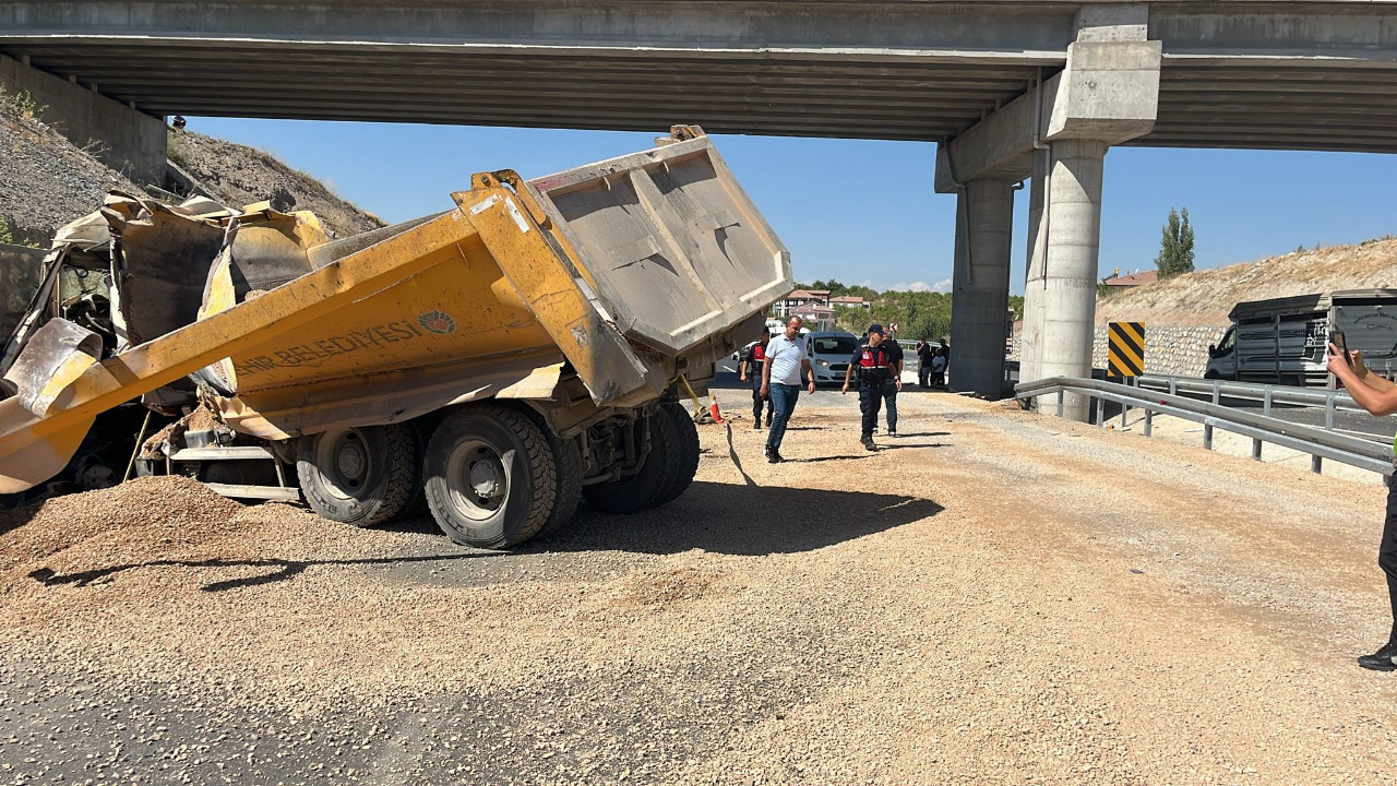 Kontrolden çıktı, istinat duvarında can verdi