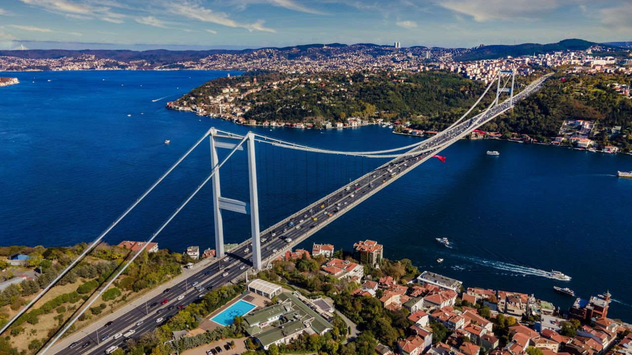 Satış sırası Boğaz köprüleri ve otoyollara geldi