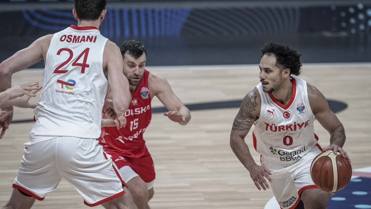 12 Dev Adam, EuroBasket'te 24 yıl sonra bir ilk için sahada: Rakip Yunanistan
