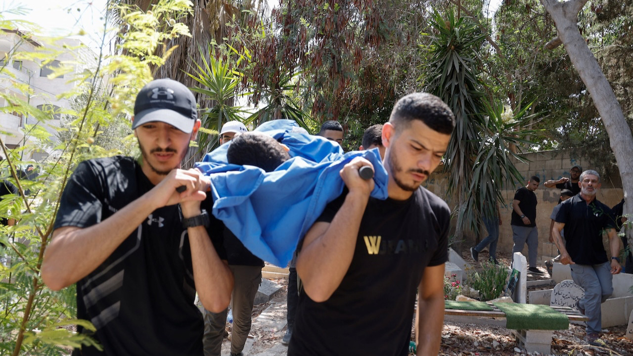 İsrail Batı Şeria'da 2 günde 2 belediye başkanını gözaltına aldı