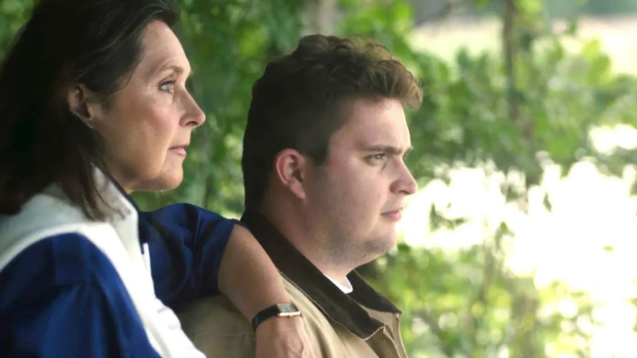 Yeni prens geliyor... Kral'ın kardeşi evlilik dışı doğan oğlunu yıllar sonra tanıdı