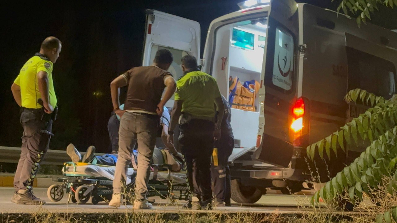 Direksiyon hakimiyetini kaybeden alkollü sürücü şarampole uçtu