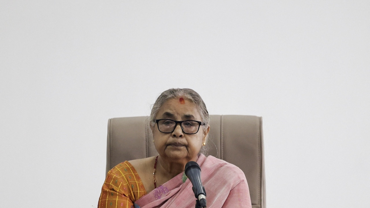 Nepal'in geçici başbakanından sükunet çağrısı