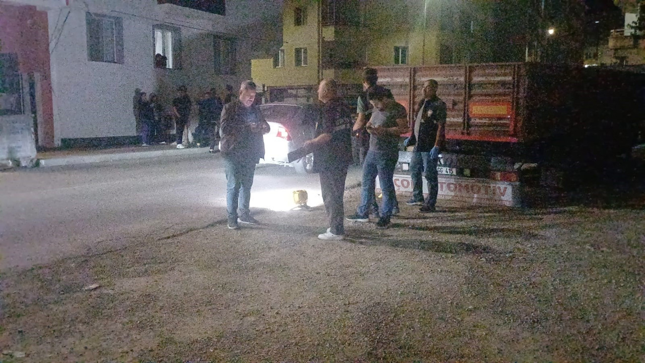 Binaya tüfekle ateş açıldı: İki genç kız kayıplara karıştı