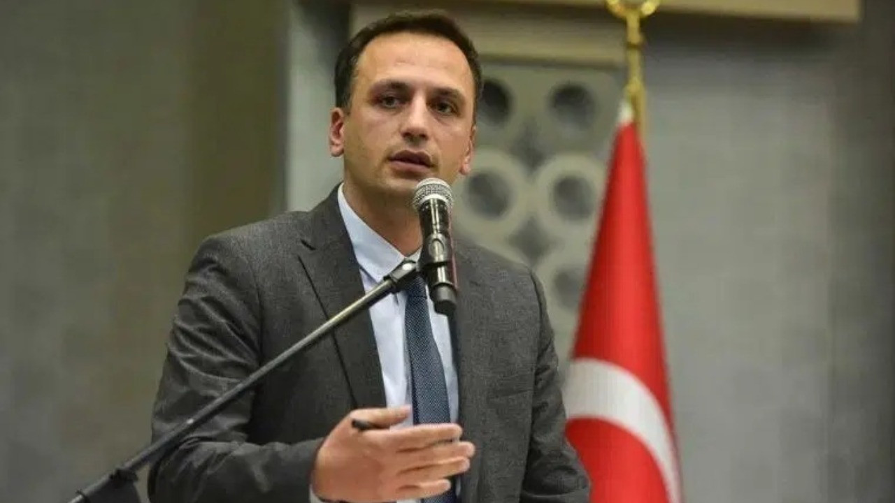 Bornova Belediye Başkanı'ndan AKP'li Kaya'ya yanıt: 'Kuldan utanmadığı net olarak ortada'