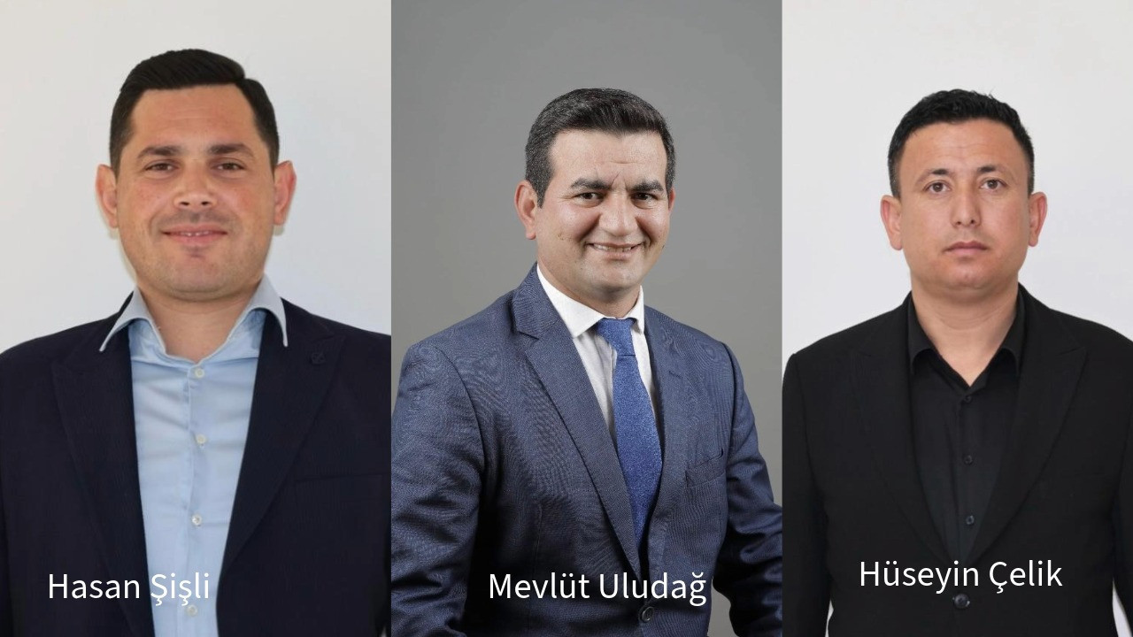 CHP’li Aksu Belediyesi'nde 3 başkan yardımcısı görevlerinden istifa etti