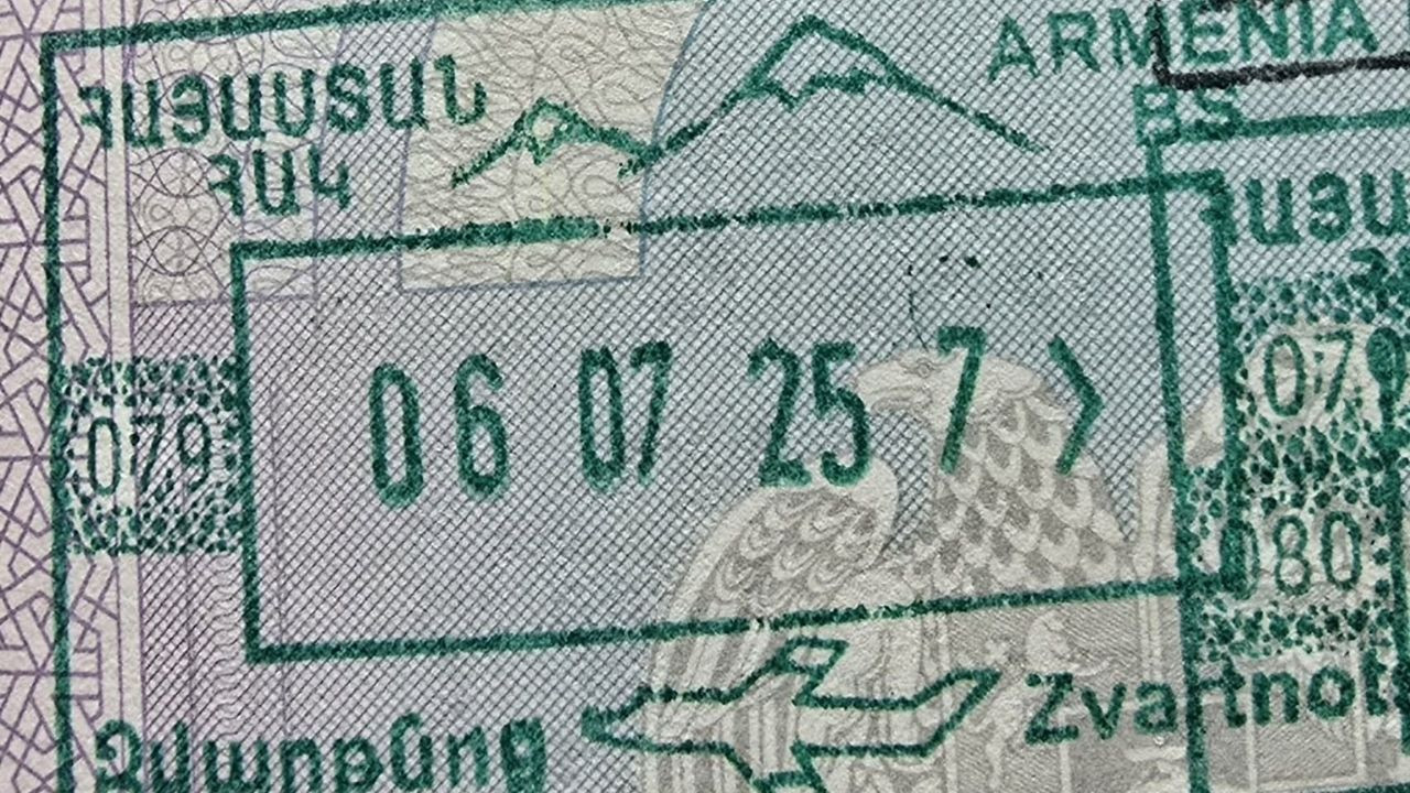 Ermenistan pasaport damgasından Ağrı Dağı'nı çıkarıyor