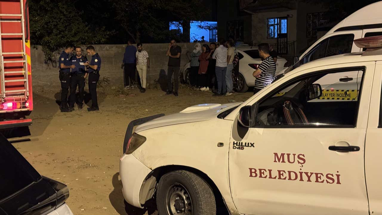 Muş'ta evinde yangın çıkan yatalak kişi yaşamını kaybetti