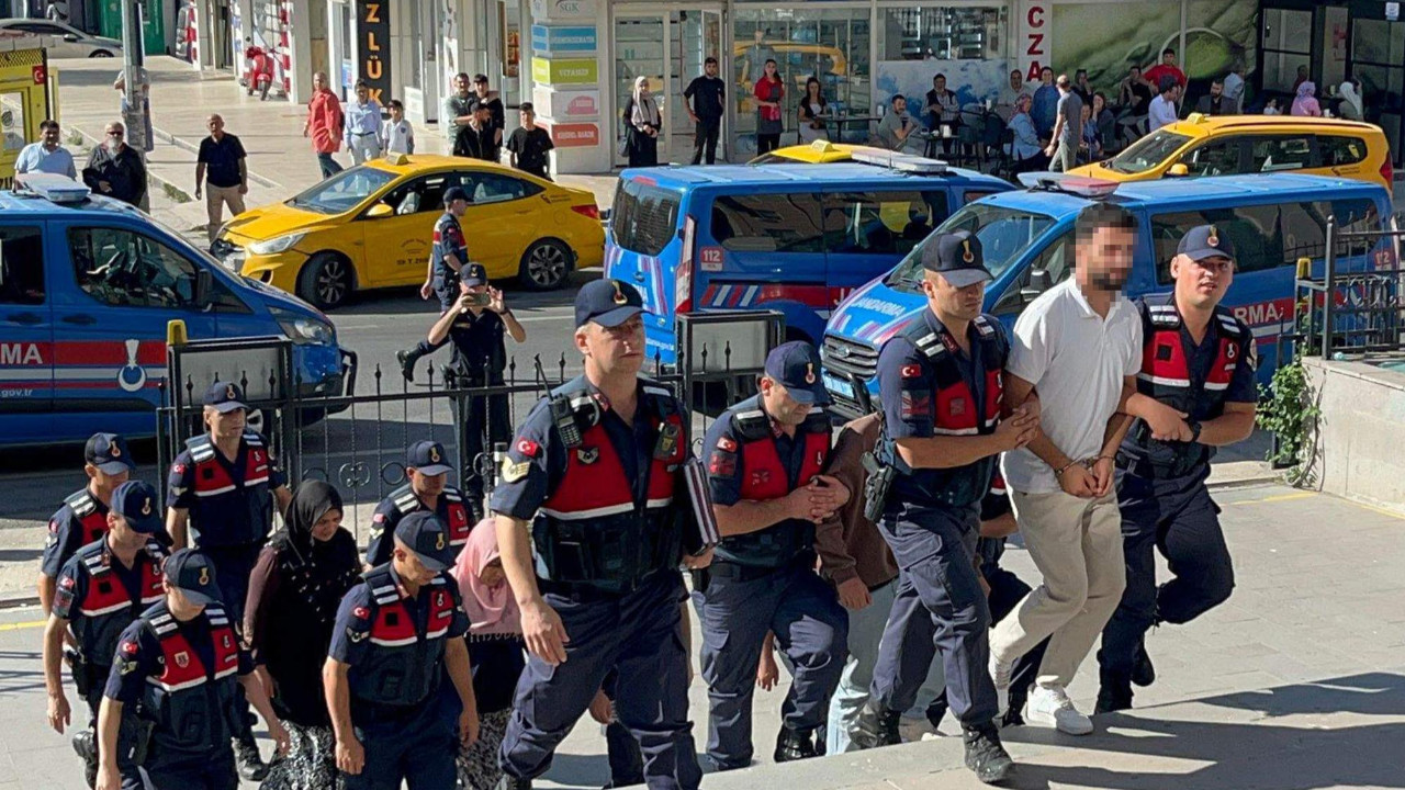Tabanca ile öldürüldü; aile üyeleri gözaltına alındı